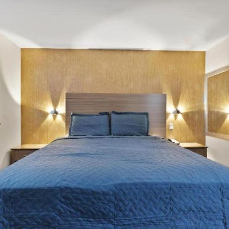 Casa Blanca Hotel Brooklyn New York Exterior photo