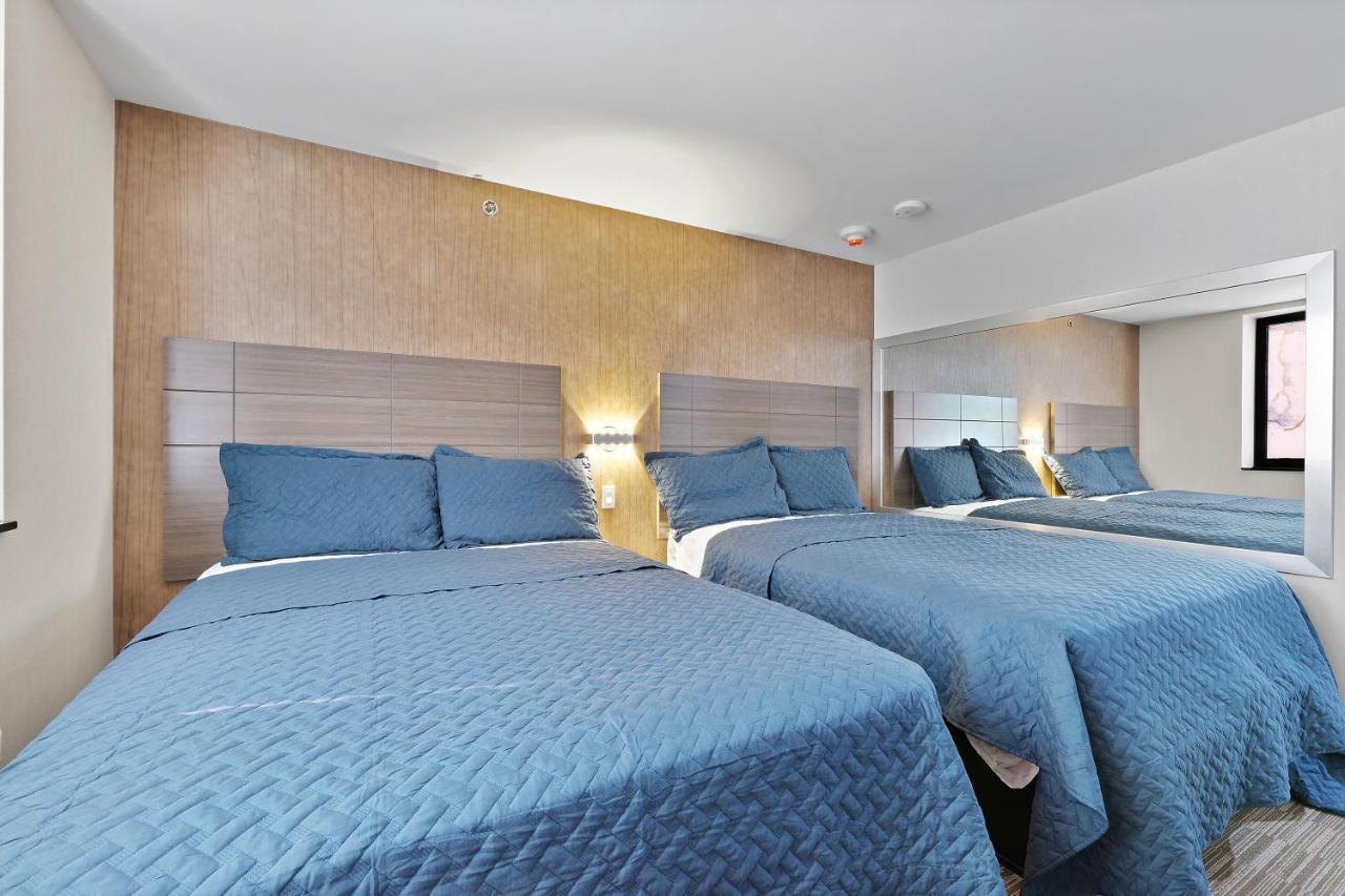 Casa Blanca Hotel Brooklyn New York Exterior photo